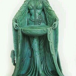 Meet your Posher, Heidi